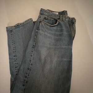 Zara Relaxed Fit Blue Jeans